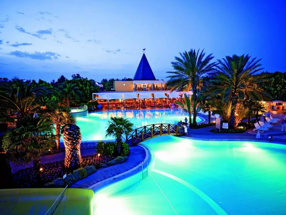 Asteria Club Belek OUT VIEW (Copy).jpg